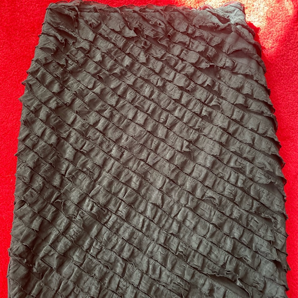 Calvin Klein skirt, size 4, never worn
